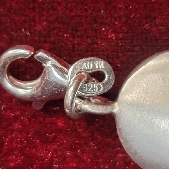 Sterling silver circles necklace and earring set - Picture 4 of 8